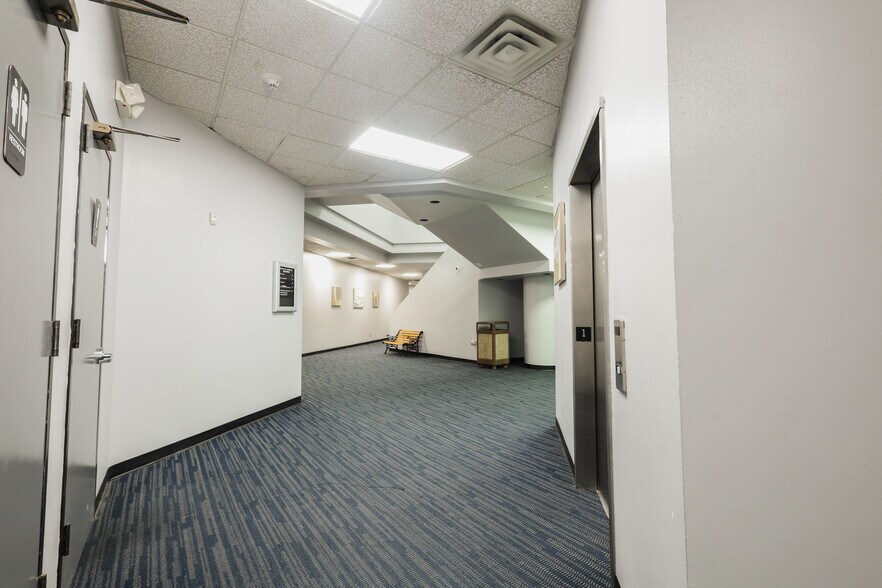 More Photos Of 4000 Garth Rd, Baytown Medical For Sale