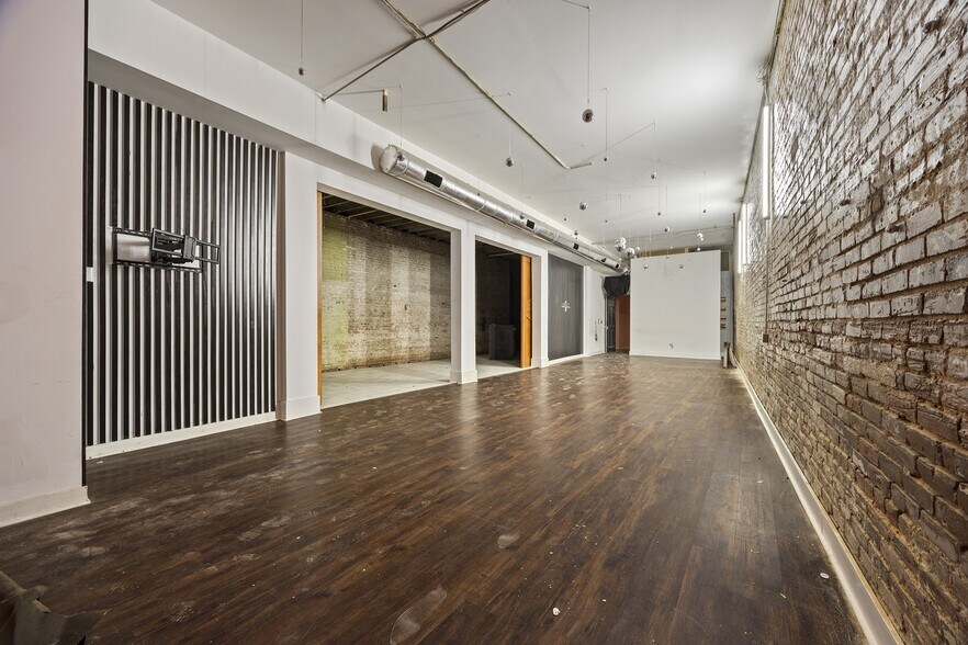 More Photos Of 261-263 Peters St, Atlanta Storefront Retail Office For Sale
