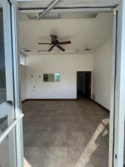 More Photos Of 1400 10th Ave, Vero Beach Warehouse For Sale