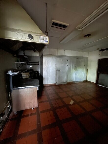 More Photos Of 3303 Wade Hampton Blvd, Taylors Fast Food For Lease