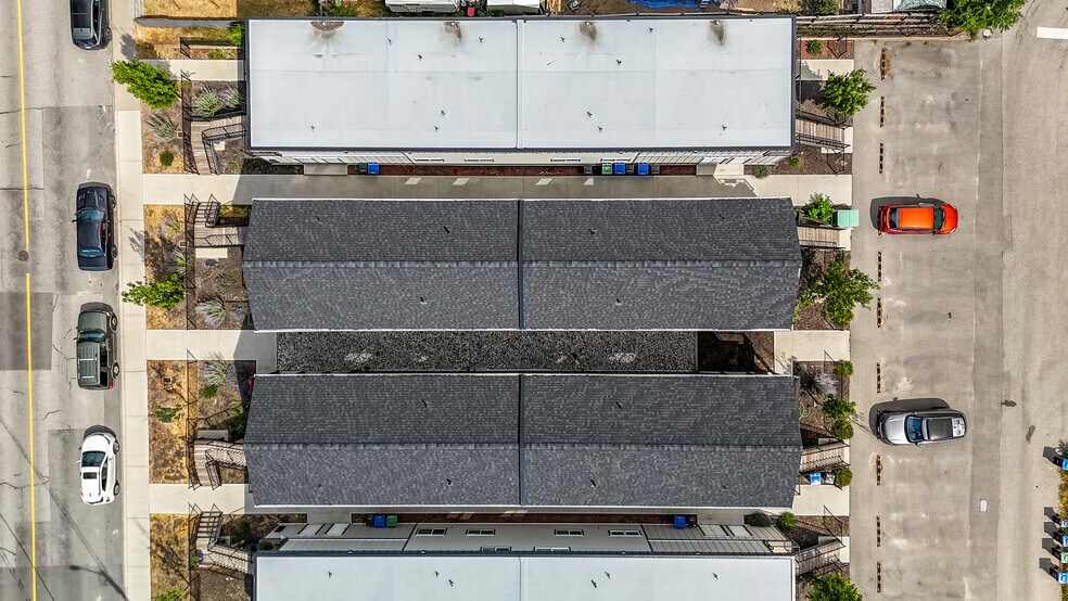 More Photos Of 116 Calgary Av, Penticton Apartments For Sale