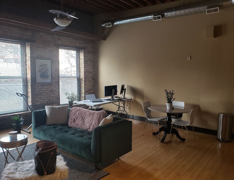 More Photos Of 329-337 S Washington Sq, Lansing Apartments For Sale