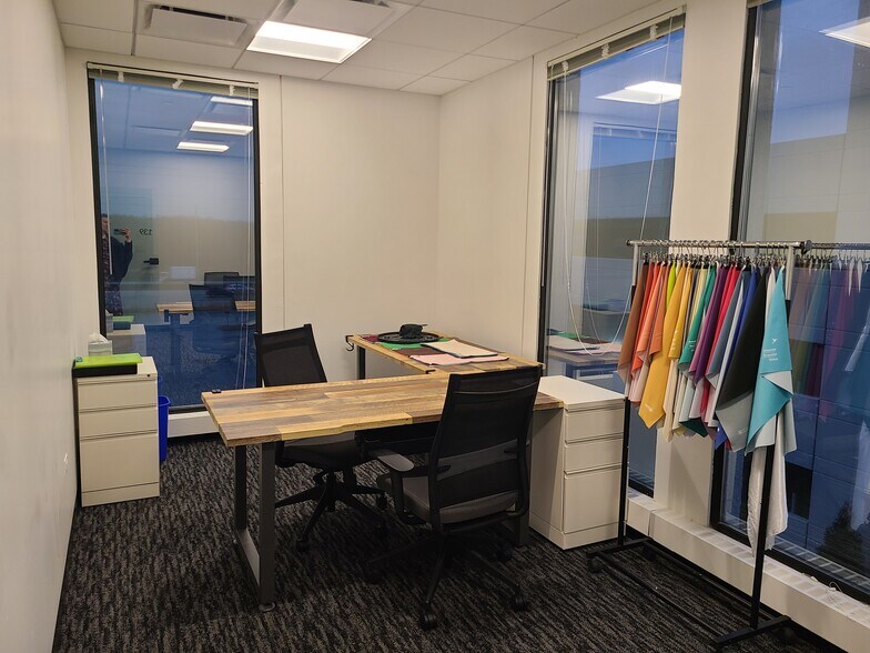 More Photos Of 1701 Golf Rd, Rolling Meadows Coworking Space