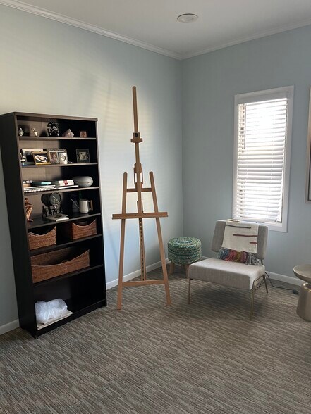 More Photos Of 130 Maple Ave, Red Bank Medical For Lease