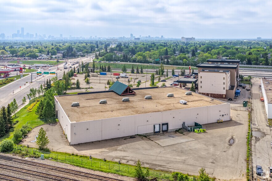 More Photos Of 12610 St Albert Trl NW, Edmonton Freestanding For Sale