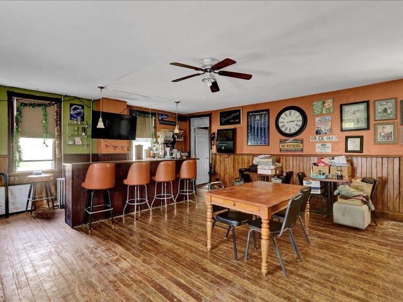 More Photos Of 1634 Moselem Springs Rd, Hamburg Storefront Retail Residential For Sale