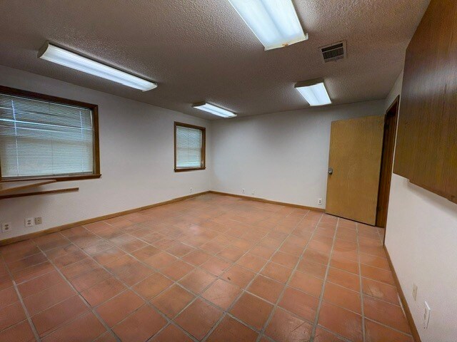 More Photos Of 1500 Simmons Ave, Jourdanton Warehouse For Sale