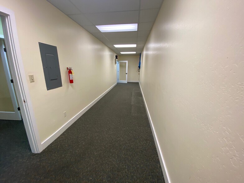 More Photos Of 201 John St, Salinas Office For Lease