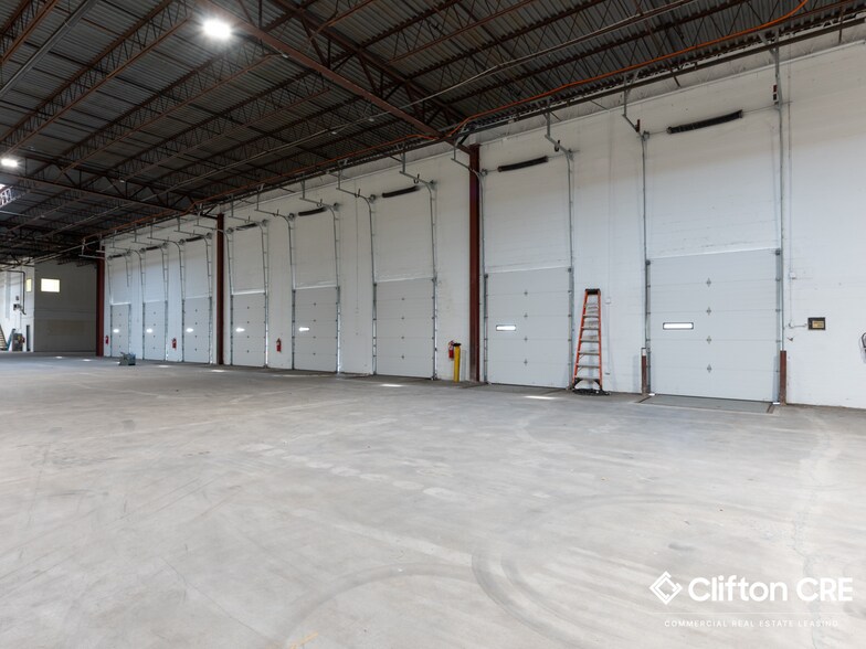 More Photos Of 50 Camptown Rd, Maplewood Warehouse For Lease
