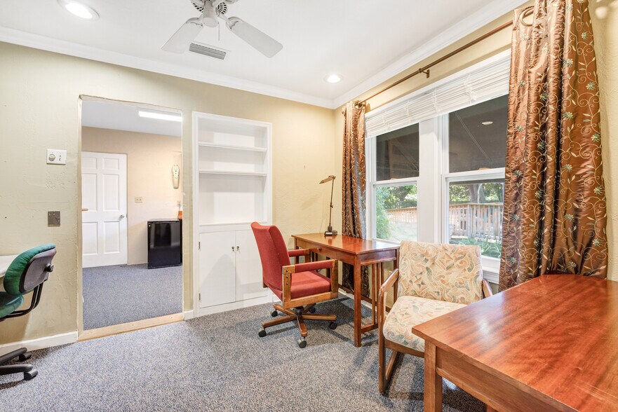 More Photos Of 1910 Hillcrest St, Orlando Office For Sale