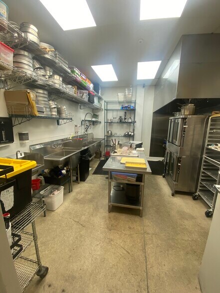 More Photos Of 2864 N High St, Columbus Restaurant For Sale