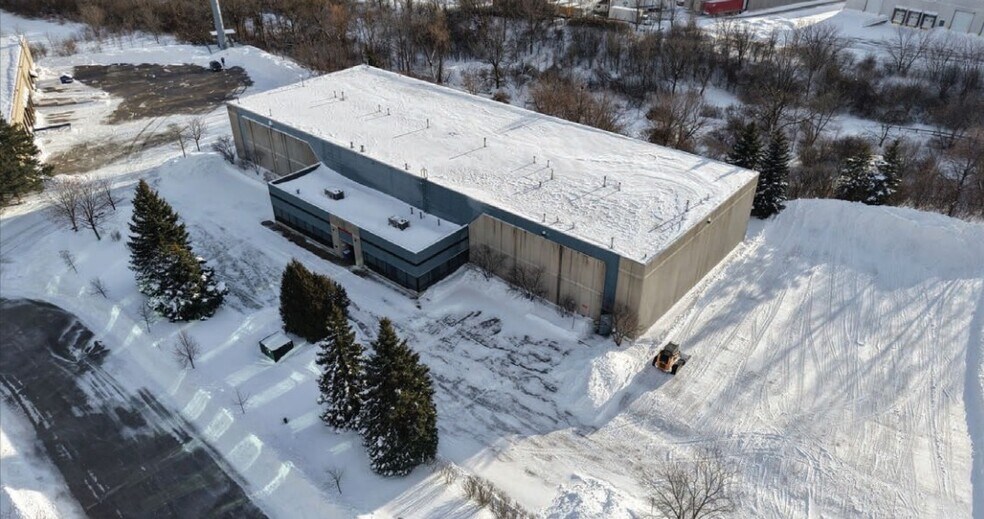 More Photos Of 45 Moyal Ct, Concord Manufacturing For Lease