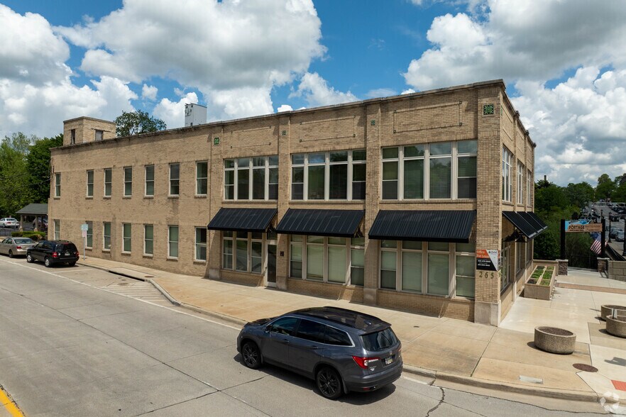 Primary Photo Of 265 W Main St, Kent Medical For Lease