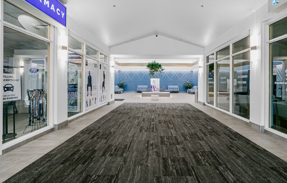 More Photos Of 11910 111th Ave NW, Edmonton Medical For Lease