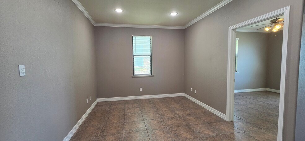 More Photos Of 3000 Joe Dimaggio Blvd, Round Rock Office Residential For Lease