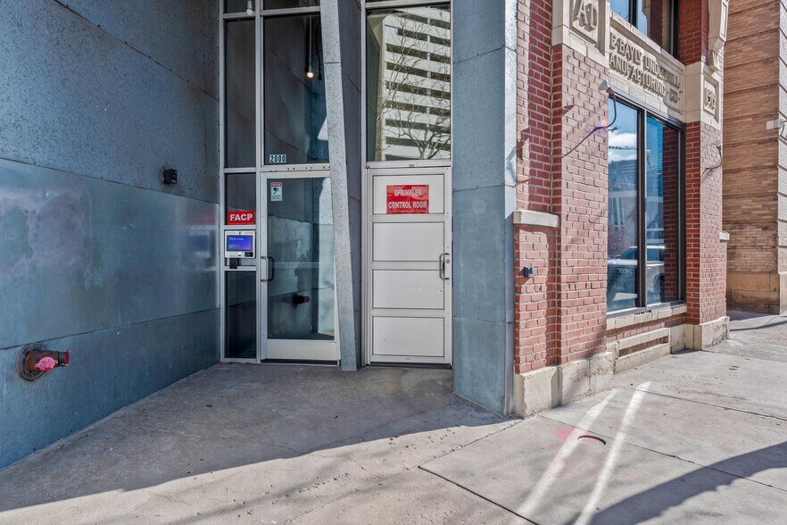 More Photos Of 2000 Arapahoe St, Denver Loft Creative Space For Lease