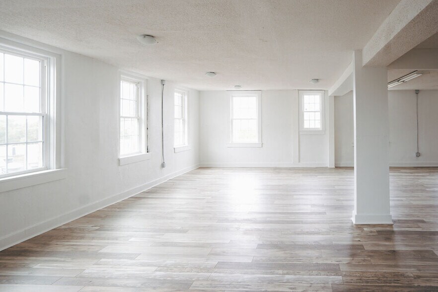 More Photos Of 1108 McKennie Ave, Nashville Loft Creative Space For Lease