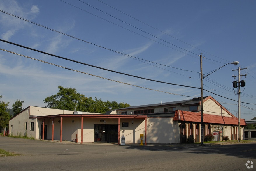 Primary Photo Of 2048 College Ave, Elmira Heights Restaurant For Sale