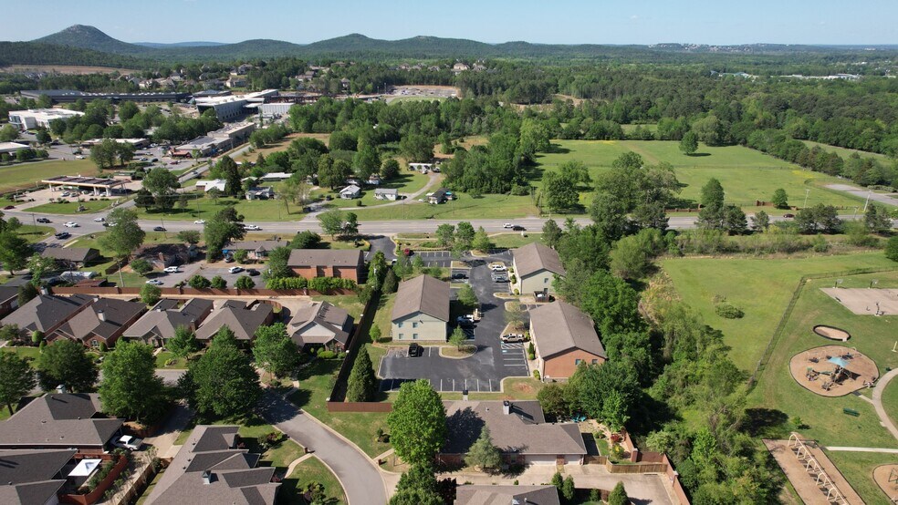 More Photos Of 16603 Cantrell Rd, Little Rock Unknown For Lease