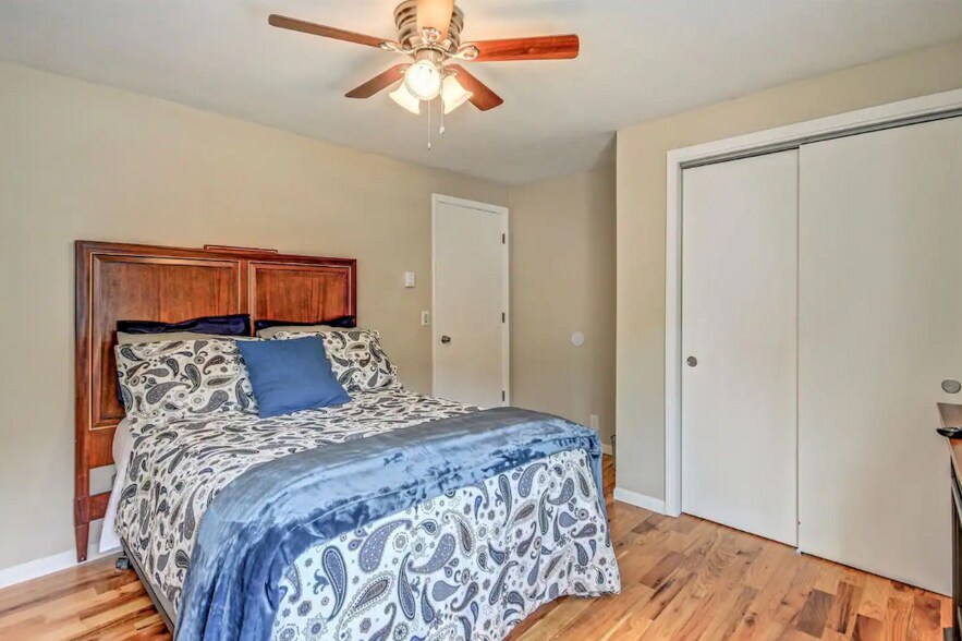 More Photos Of 190 SW Highway 101, Waldport Hotel For Sale