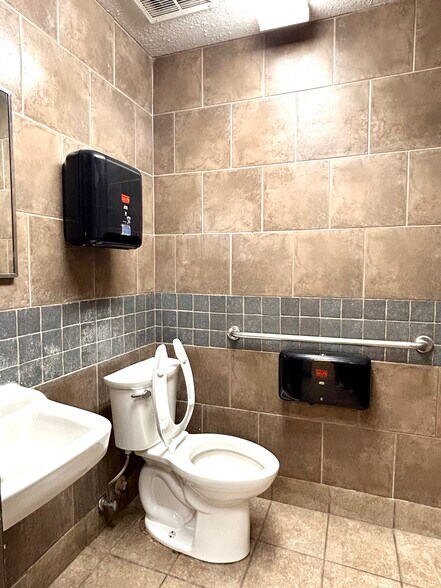 More Photos Of 4603 W Yellowstone Hwy, Mills General Retail For Sale