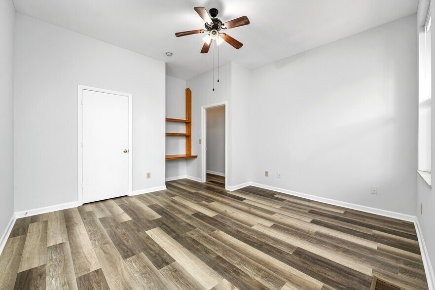 More Photos Of 3213 Vine St, Cincinnati Apartments For Sale