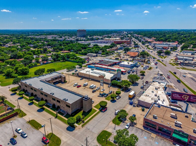 More Photos Of 5801 Curzon Ave, Fort Worth General Retail For Lease