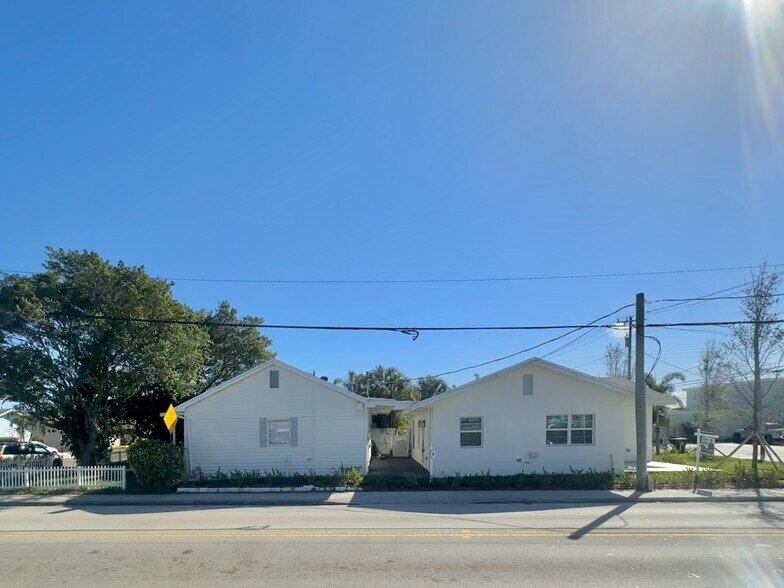 More Photos Of 931 N J St, Lake Worth Beach Apartments For Sale