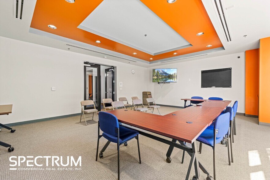 More Photos Of 25106 Avenue Tibbitts, Valencia Loft Creative Space For Sale