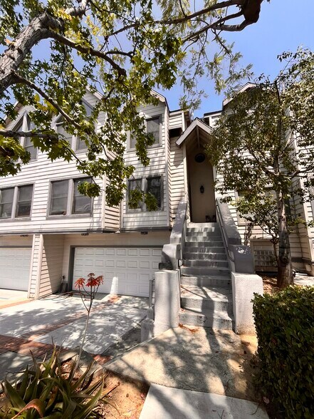 More Photos Of 1033 La Cadena Ave, Arcadia Apartments For Sale