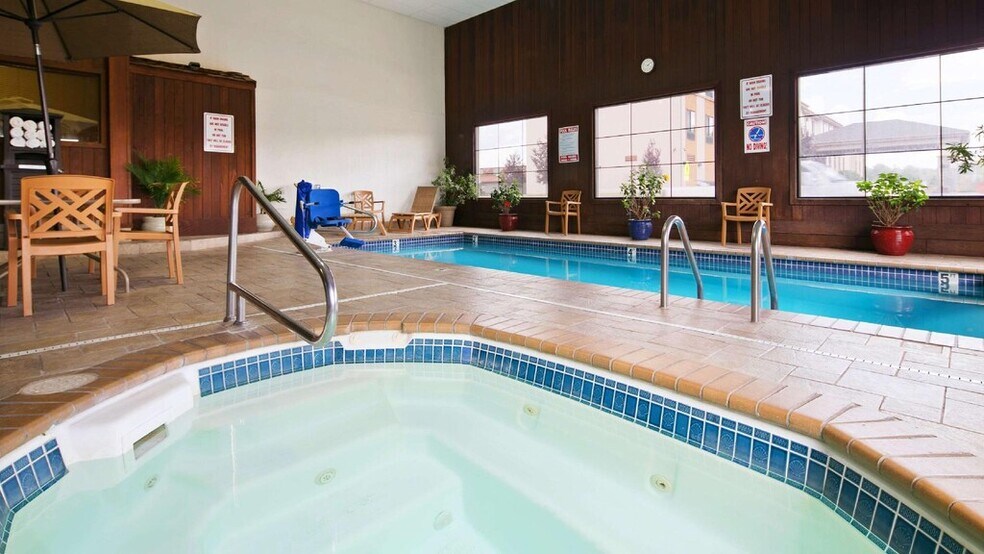 More Photos Of 1015 S Haynes Ave, Miles City Hotel For Sale
