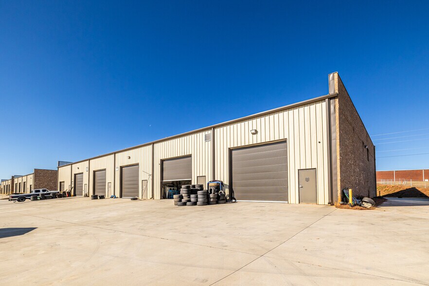 More Photos Of 4337 McBrayer Rd, Oakwood Warehouse For Sale