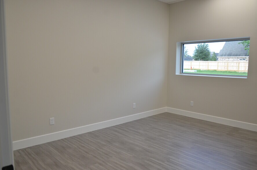 More Photos Of 21631 Rhodes Rd, Spring Unknown For Lease