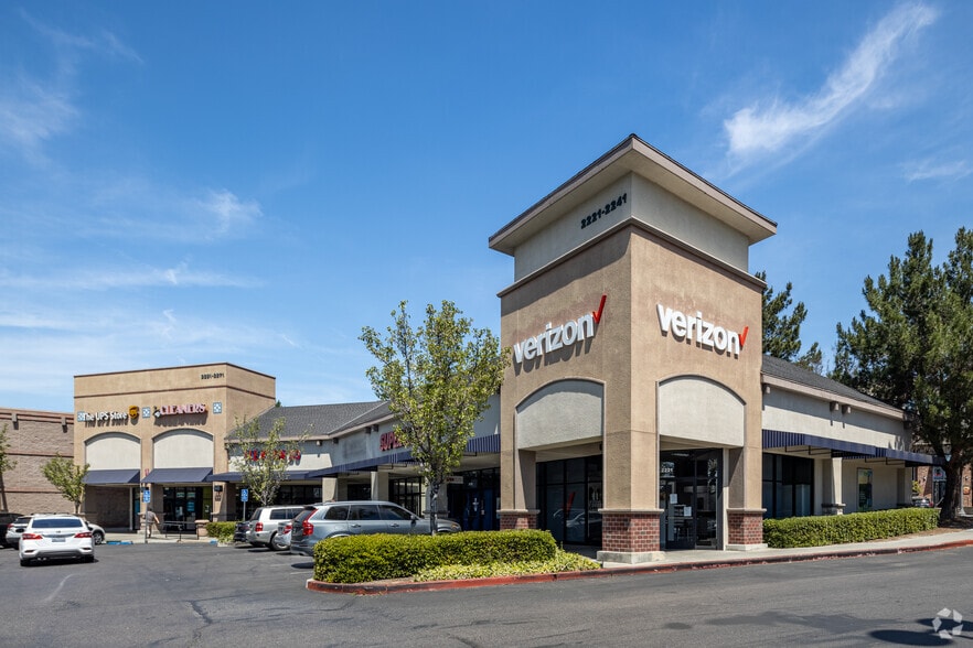 More Photos Of 1893-1995 W Malvern Ave, Fullerton Unknown For Lease