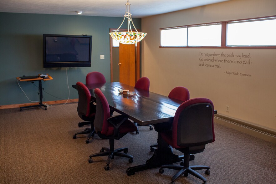 More Photos Of 1433 Northside Blvd, South Bend Office For Sale