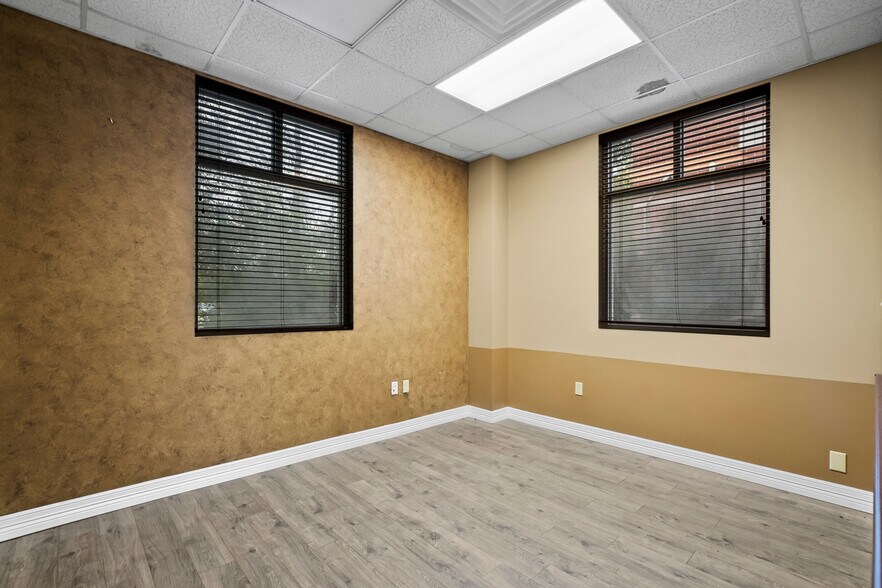 More Photos Of 3115 College Park Dr, Conroe Medical For Lease