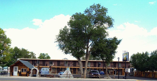 Primary Photo Of 501 S 6th St, Thermopolis Hotel For Sale