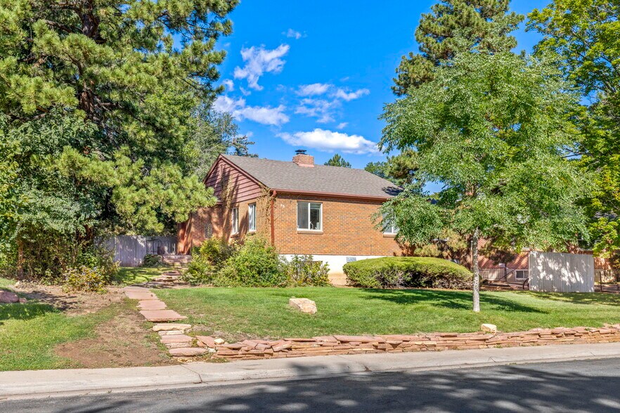 More Photos Of 735 17th St, Boulder Apartments For Sale