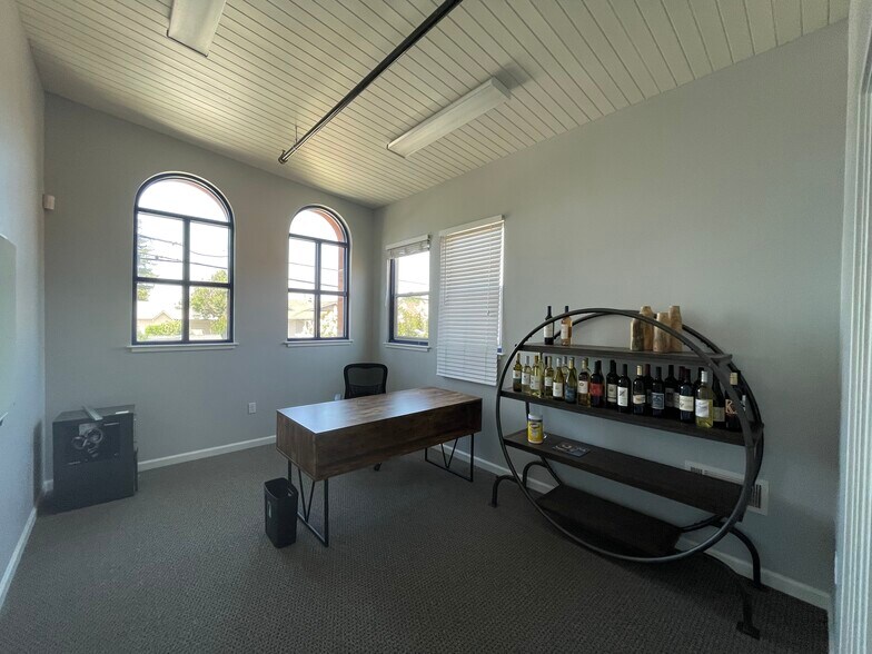 More Photos Of 1343 Main St, Napa Storefront Retail Office For Lease