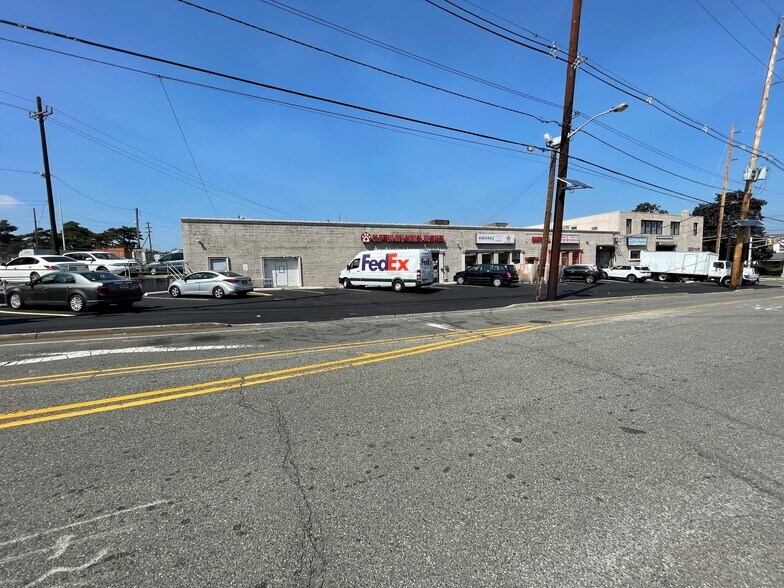 More Photos Of 851 Van Houten Ave, Clifton Warehouse For Lease