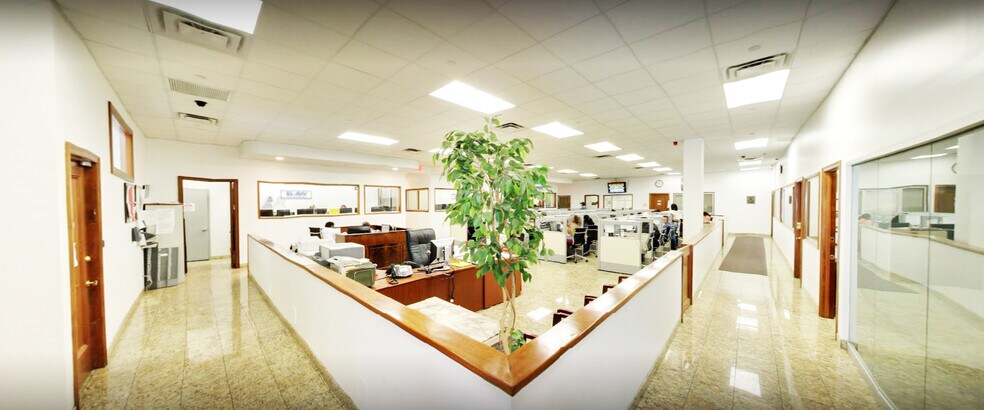 More Photos Of 43-23 35th St, Long Island City Manufacturing For Lease