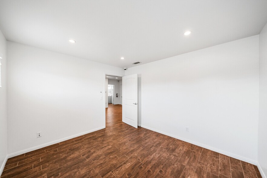 More Photos Of 6315 Pedley Rd, Riverside Land For Sale