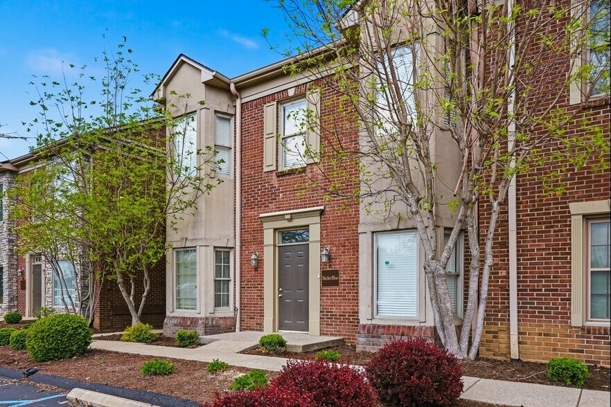 More Photos Of 531 Darby Creek Rd, Lexington Office For Lease