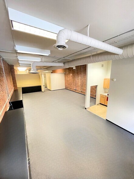 More Photos Of 1440 Blake St, Denver Office For Sale