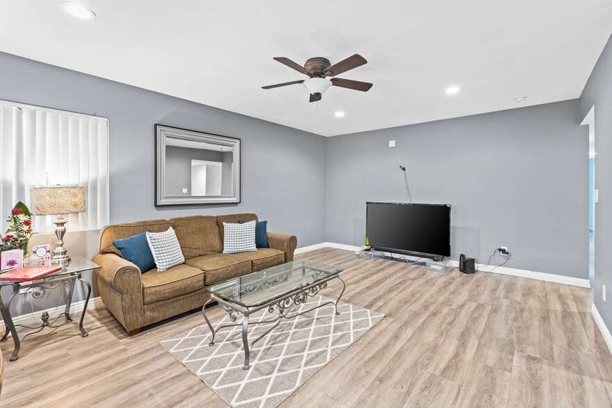 More Photos Of 9106-9110 Mission Blvd, Riverside Storefront Retail Residential For Sale