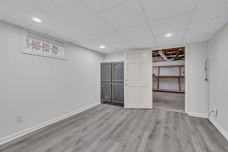 More Photos Of 1543 Madison St, Clarksville Specialty For Sale