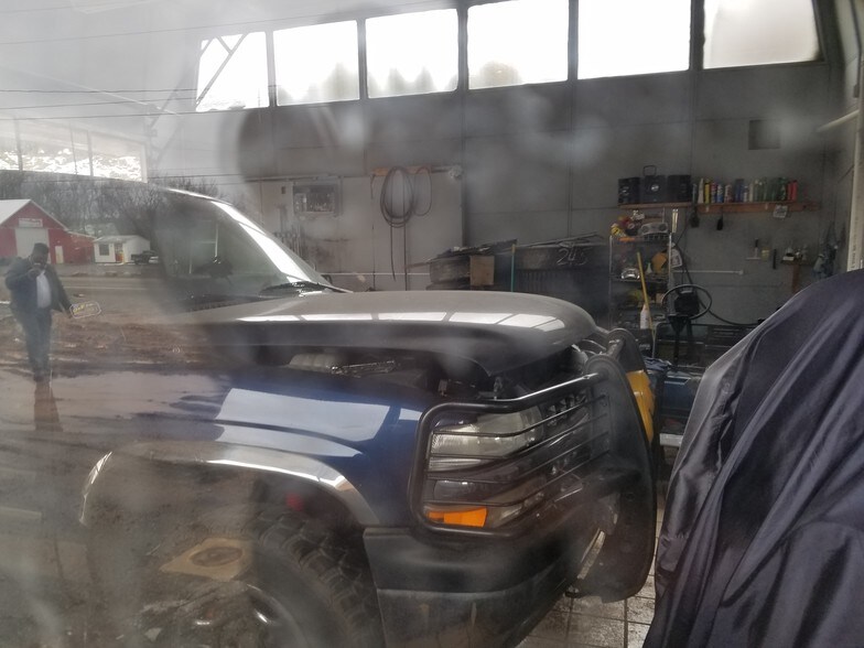 More Photos Of 1050 State Route 93, Sugarloaf Service Station For Sale