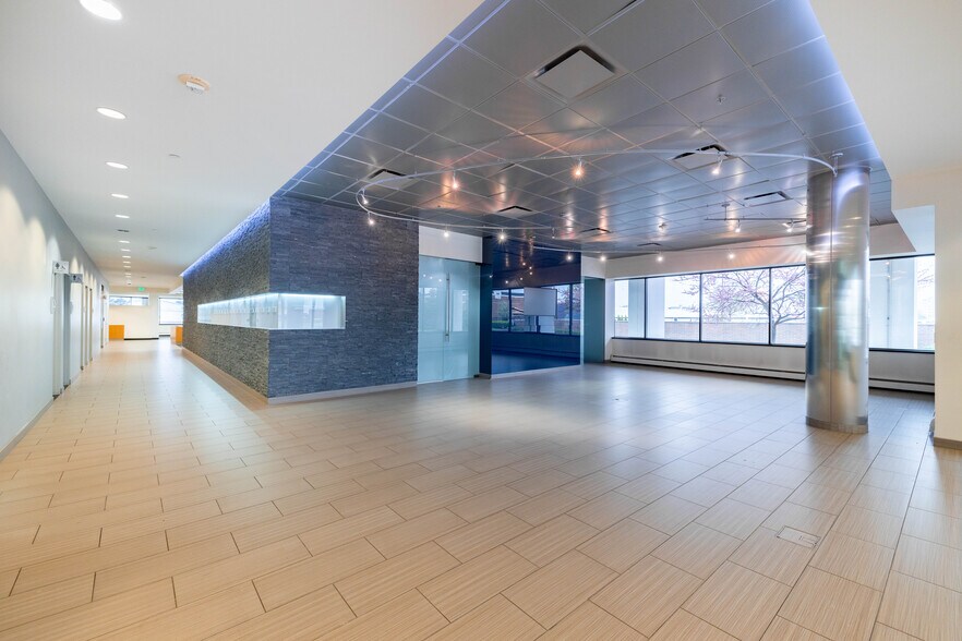 More Photos Of 28333 Telegraph Rd, Southfield Office For Sale