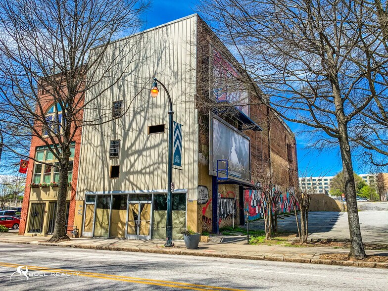 More Photos Of 165 Peachtree St SW, Atlanta Storefront Retail Office For Sale