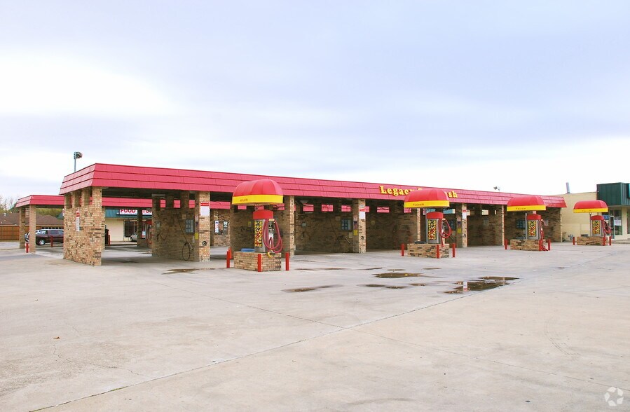 More Photos Of 2004 W Buckingham Rd, Garland Carwash For Sale